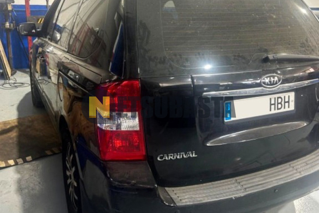 Kia Carnival 2.2 CRDi VGT 2011