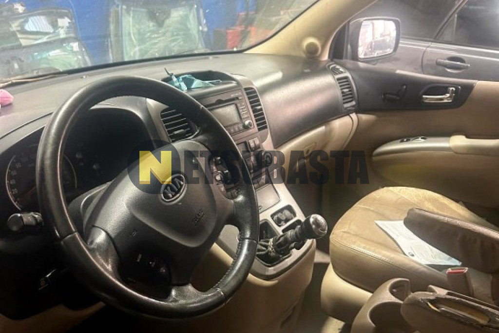 Kia Carnival 2.2 CRDi VGT 2011