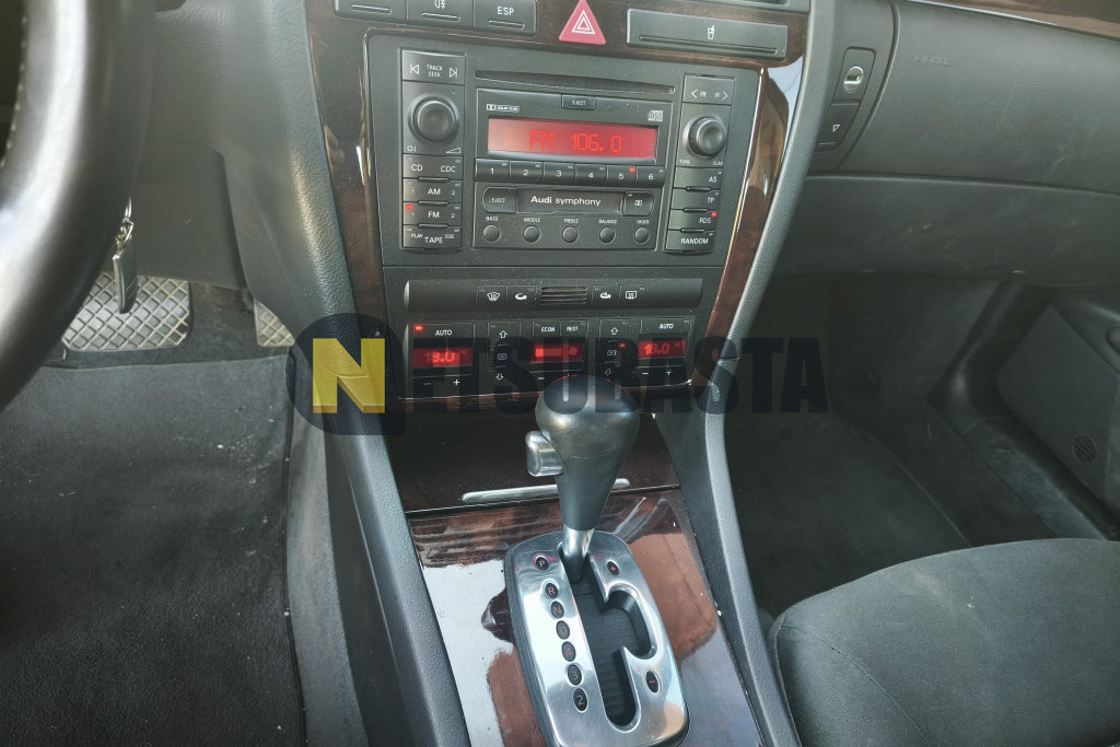 Audi A8 2.5 TDI quattro tiptronic 2000
