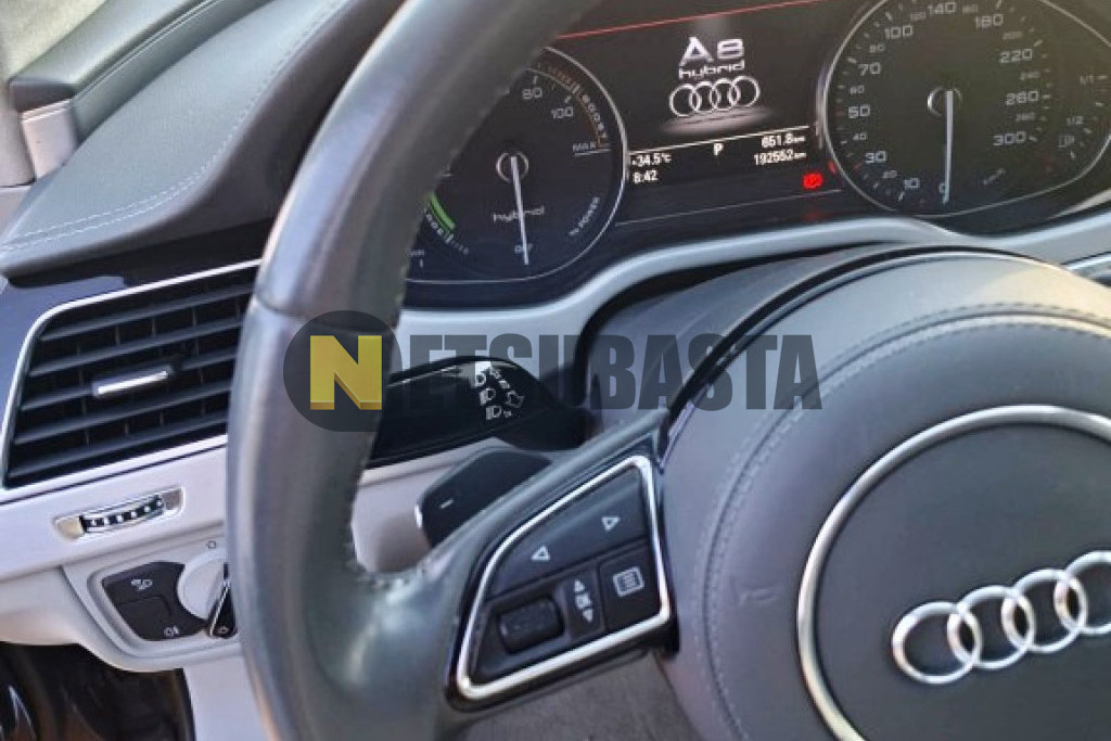 Audi A8 hybrid 2.0 TFSI tiptronic 8 vel. 2012