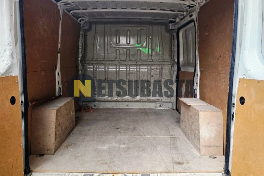 Peugeot Boxer Furgon 2.0 BlueHDI 2017