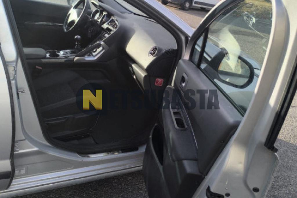 Peugeot 3008 1.2 PureTech 2015