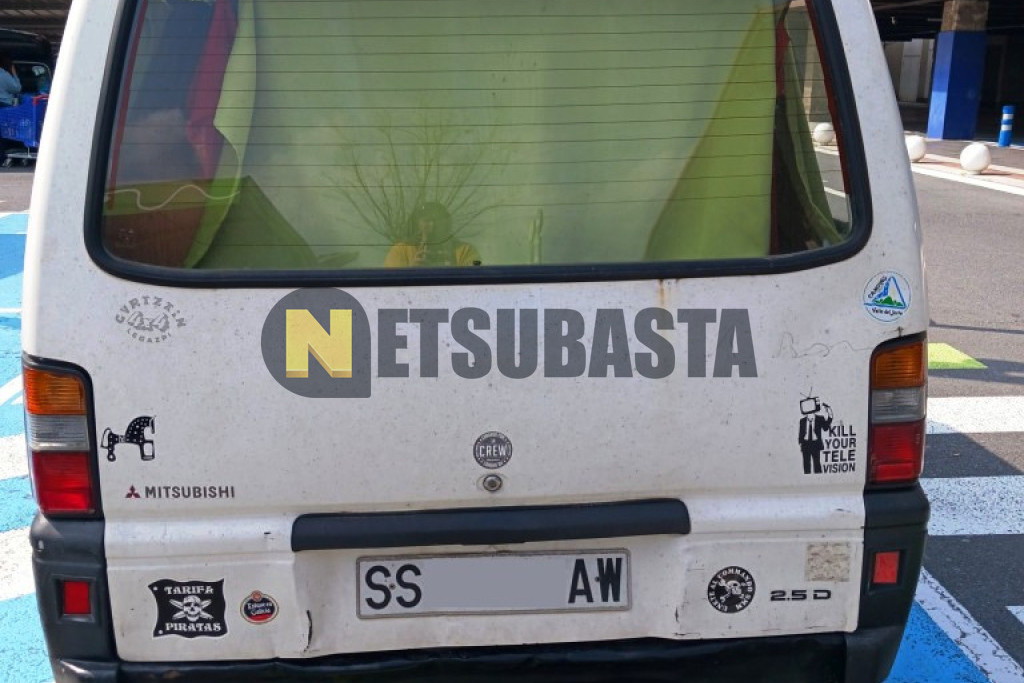 Mitsubishi L300 2.5 Diesel Van 1996
