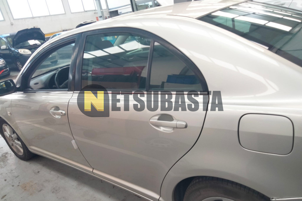 Toyota Avensis 2.0 VVT-i 2004