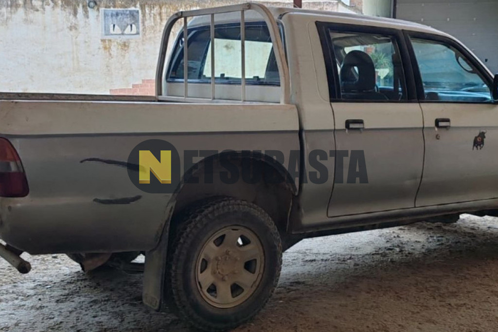 Mitsubishi L200 doble cabina 4X4 2001