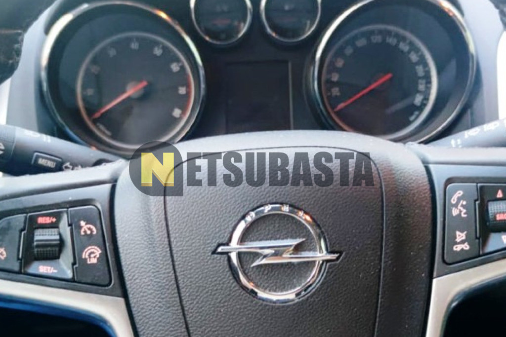 Opel Astra 1.6 2014