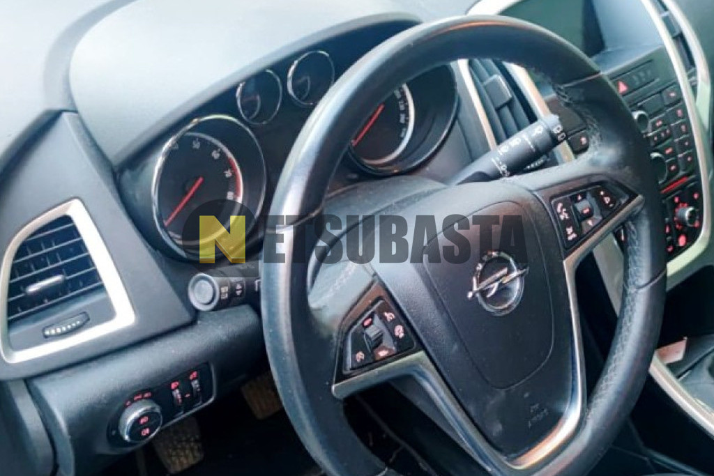 Opel Astra 1.6 2014