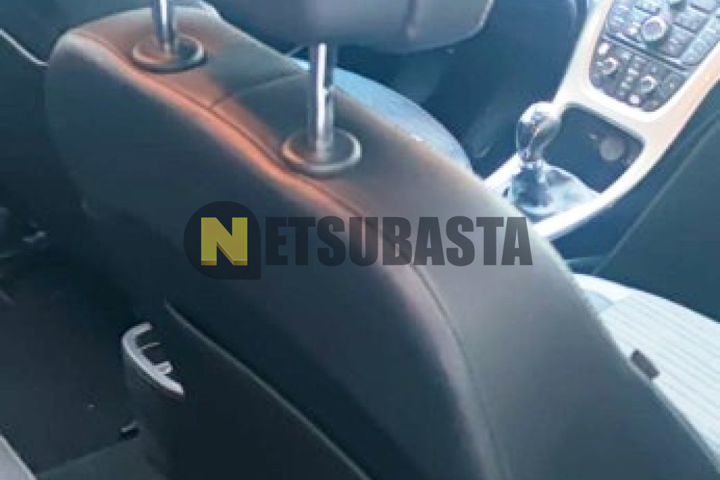 Opel Astra 1.6 2014