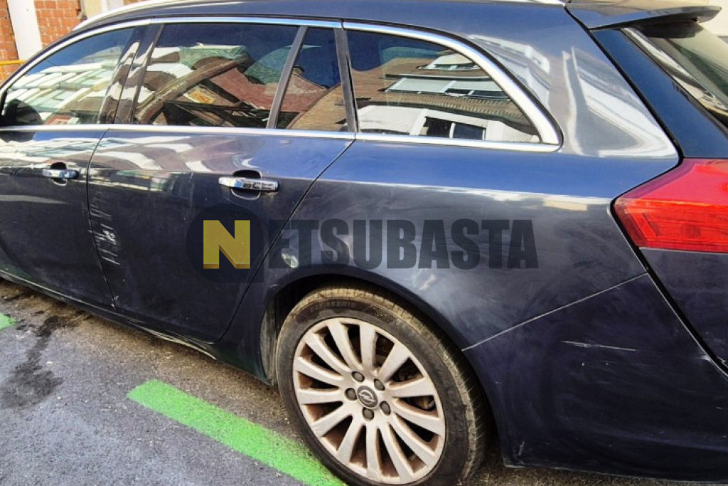Opel Insignia Sports Tourer 2.0 CDTI 2011