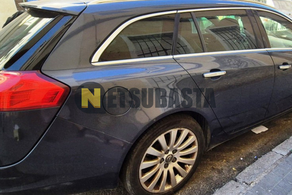 Opel Insignia Sports Tourer 2.0 CDTI 2011