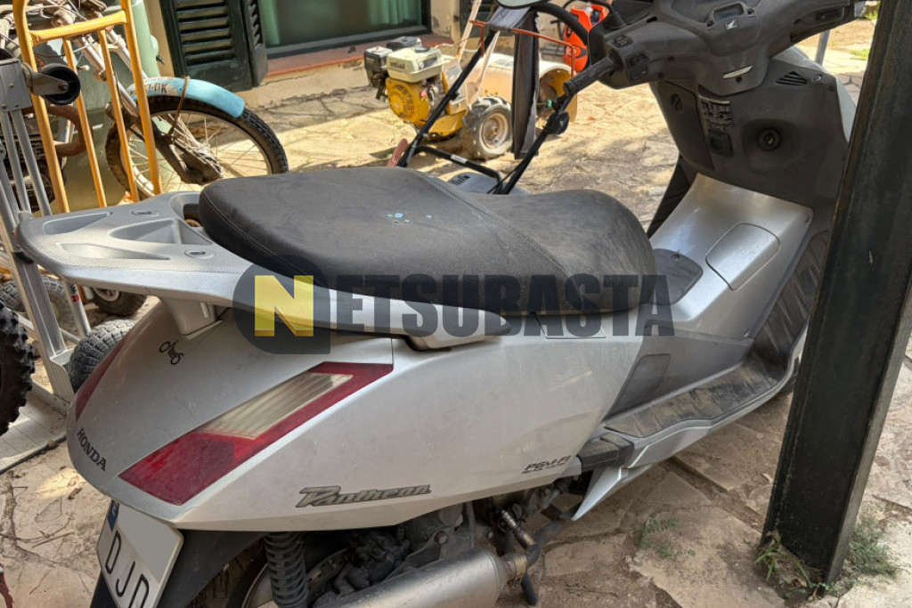 Honda FES 125 Pantheon 2005