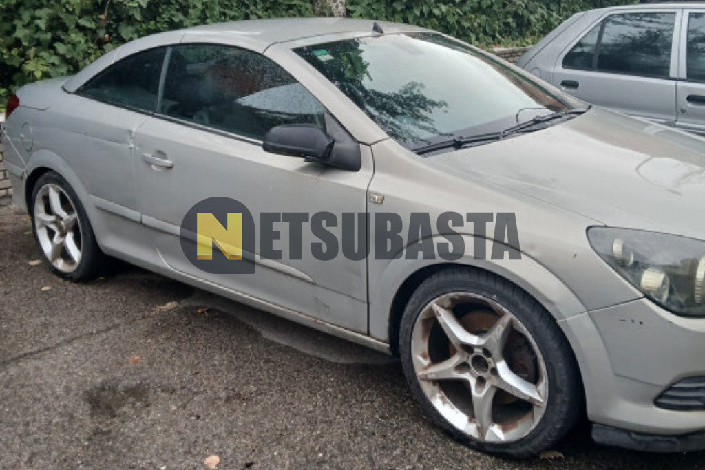 Opel Astra TwinTop 1.9 CDTI 2008