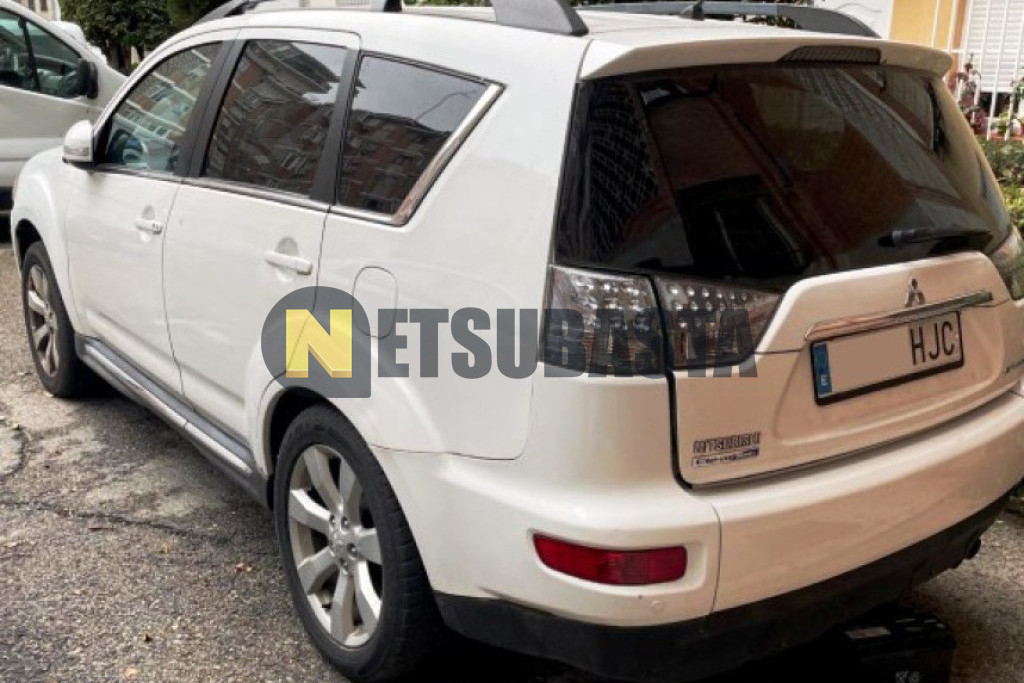 Mitsubishi Outlander 2.2 DI-D MIVEC 2WD Motion 2012