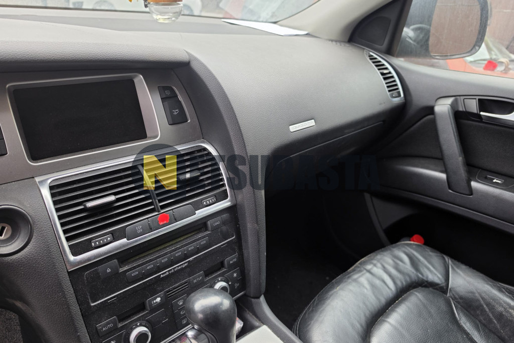 Audi Q7 3.0 TDI quattro tiptronic 6 vel. 2006