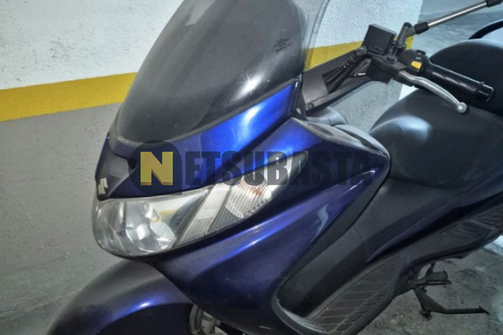 Suzuki Burgman 400 2005