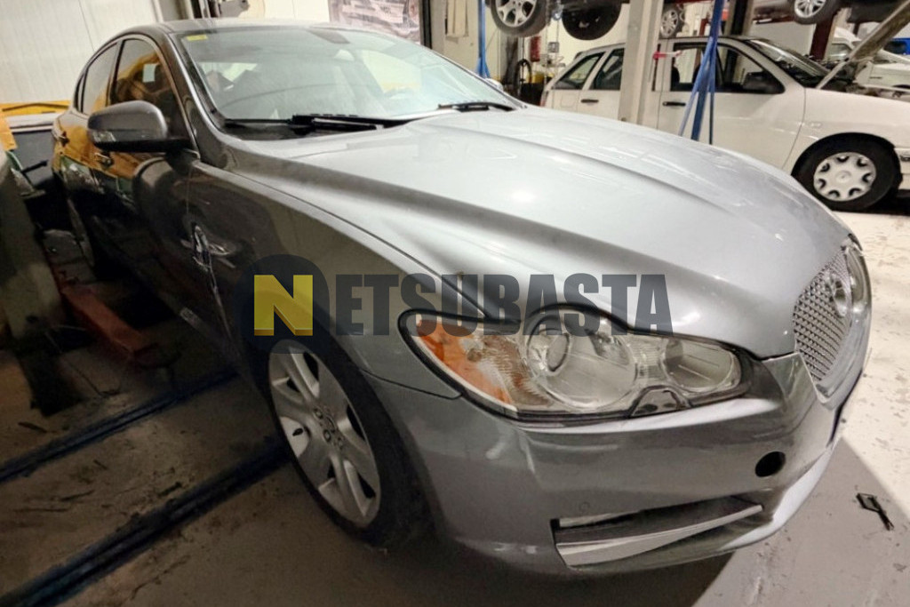 Jaguar XF 2.7D V6 2008