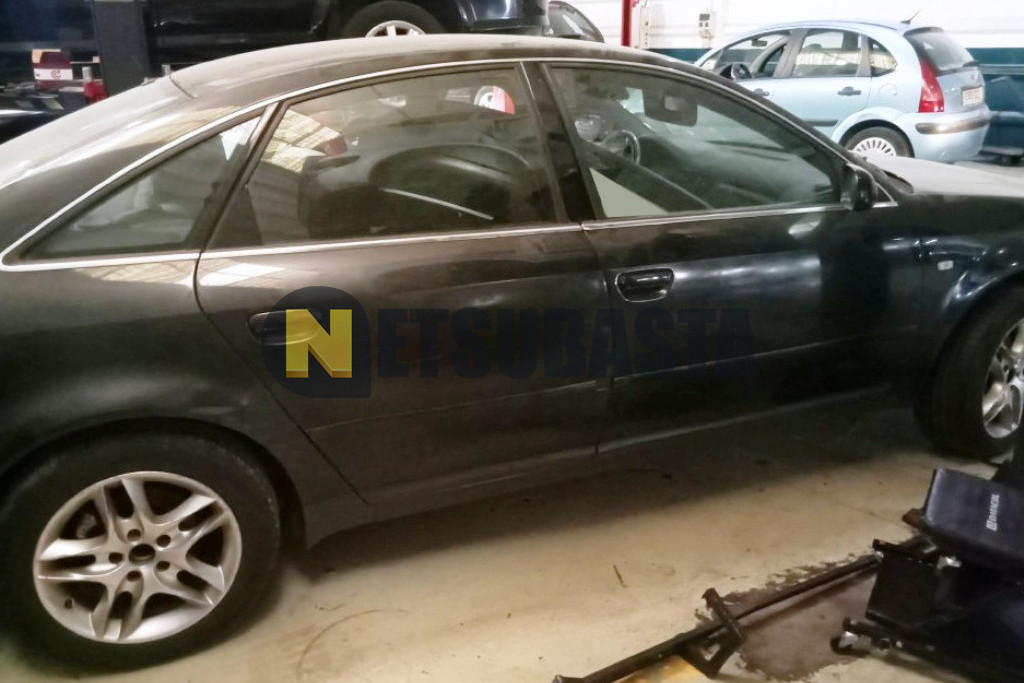 Audi A6 2.5 TDI quattro 6 Vel. 2000